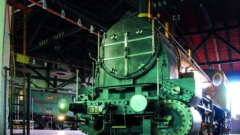 Rundlokschuppen Südbahn Museum, © Michael Gletthofer Historische Dampflokomotive im Rundlokschuppen des Südbahn Museums.