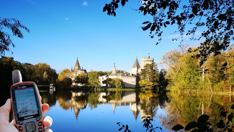 Schlosspark Laxenburg mit GPS Ger&auml;t, &copy; Dagmar Wunderl